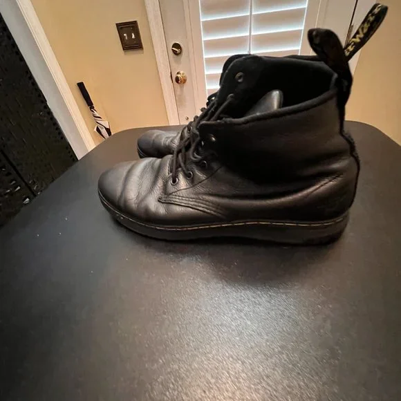 Dr Martens size 12 black leather boots NN29 7SW Junior 1460 Softy T Leather Lace Up Boots in Black | Dr. Martens main image 3
